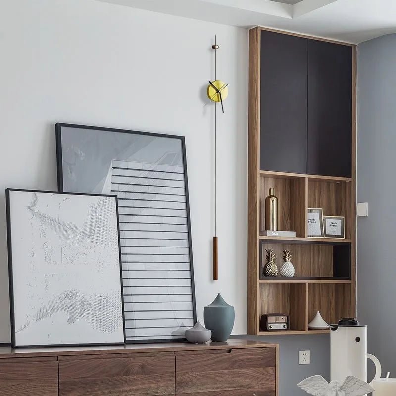 Horloge murale Axis – Design minimaliste à pendule en métal - Lignes Du Temps®14:193Gold
