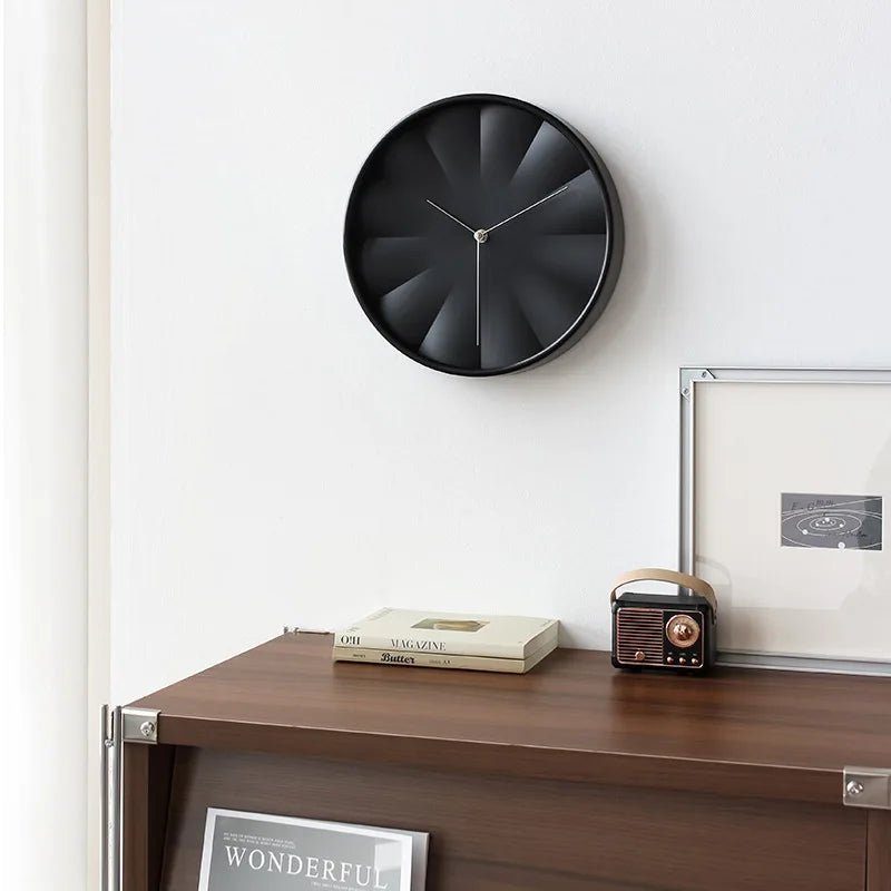 Horloge murale Halo – Minimaliste avec effet lumière noire, ronde & artistique - Lignes Du Temps®14:193B;583:100014625Diameter 30cm